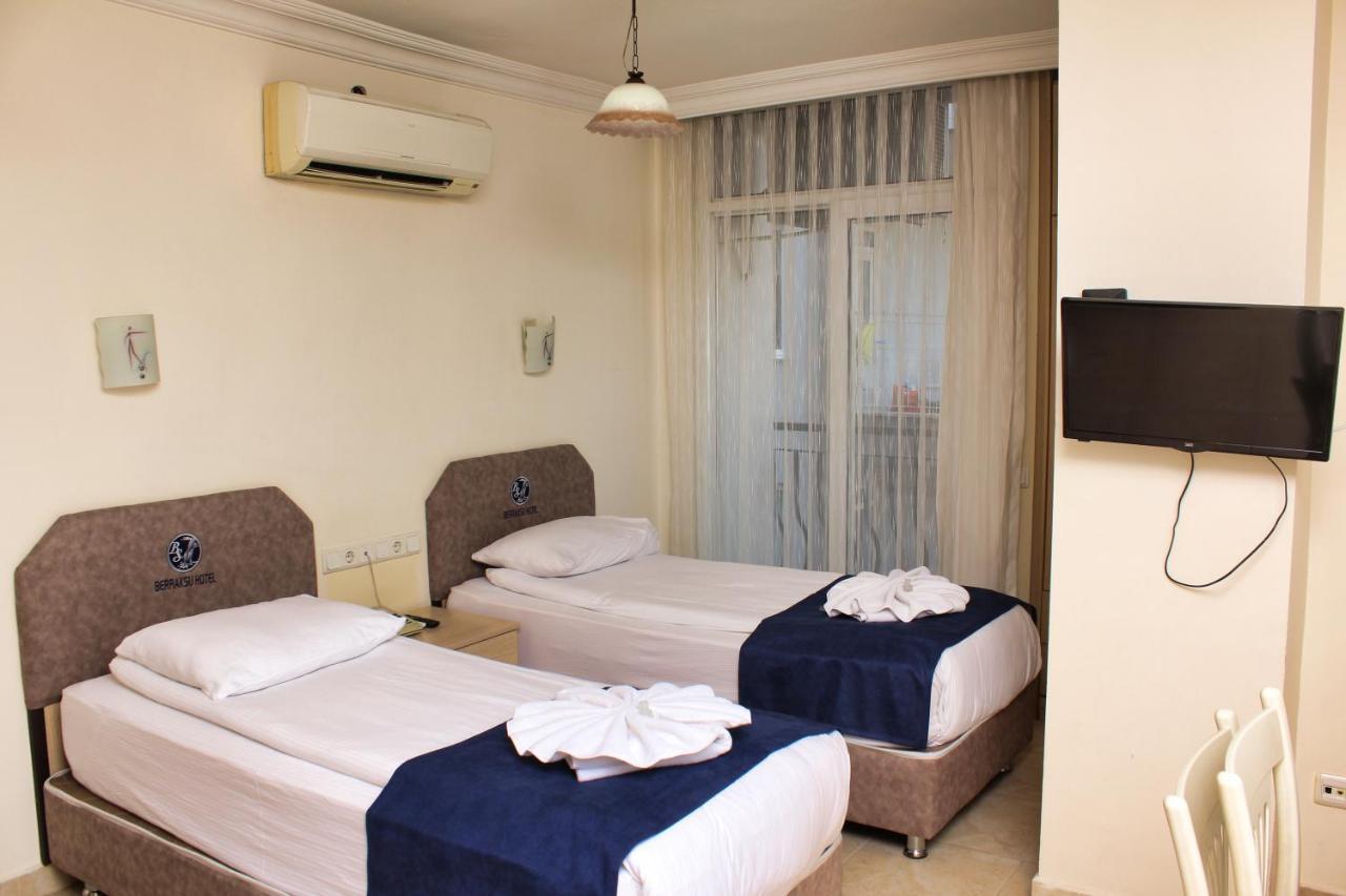 Berrak Su Hotel Antalya Zewnętrze zdjęcie