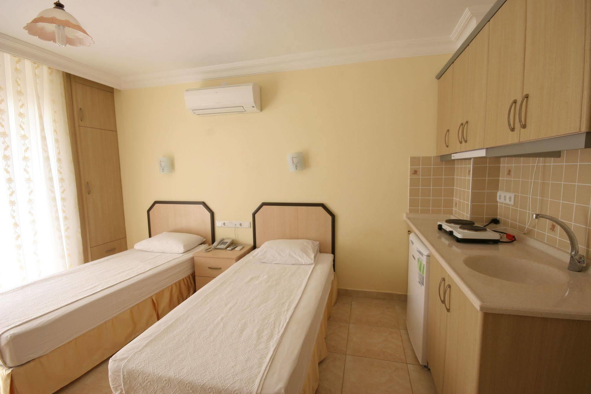 Berrak Su Hotel Antalya Zewnętrze zdjęcie